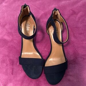 Style and Co blue heels size 7